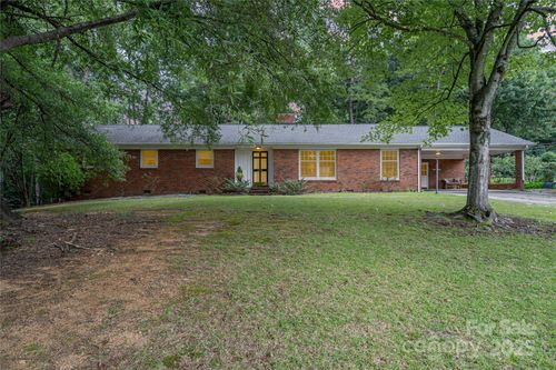 1210 Shady Bluff Dr, Charlotte, NC, 28211-4232 | Card Image