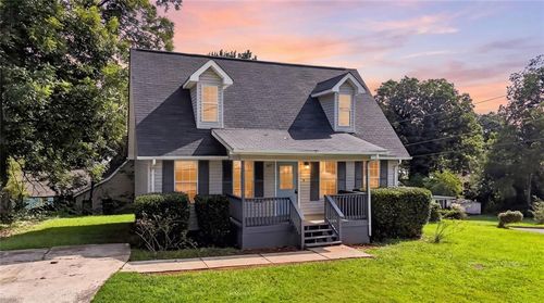 737 Carlton St Se, Gainesville, GA, 30501-4805 | Card Image