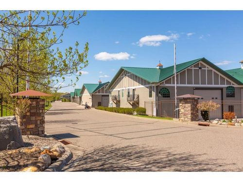 d11-1710 Motorplex Ct, Chanhassen, MN, 55317 | Card Image