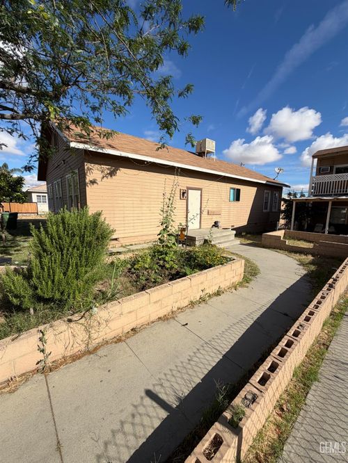 410 Lucard St, Taft, CA, 93268 | Card Image