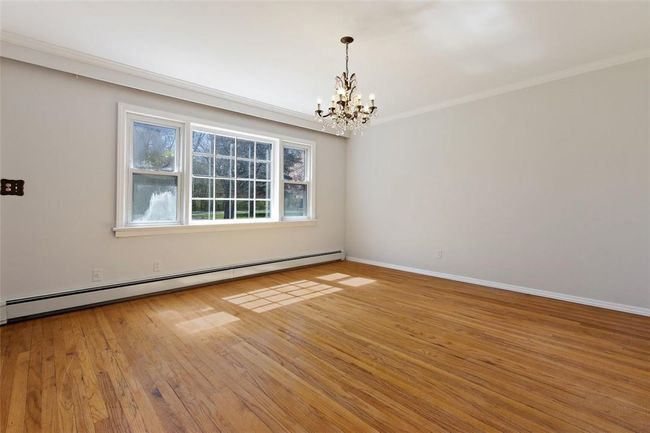 Large Formal Dining Room | Image 12