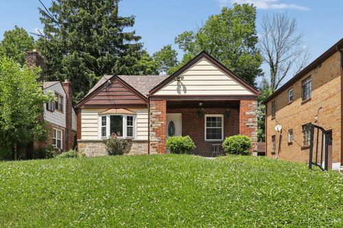 2652 Cedarbrook Dr, Cincinnati, OH, 45237-4508 | Card Image