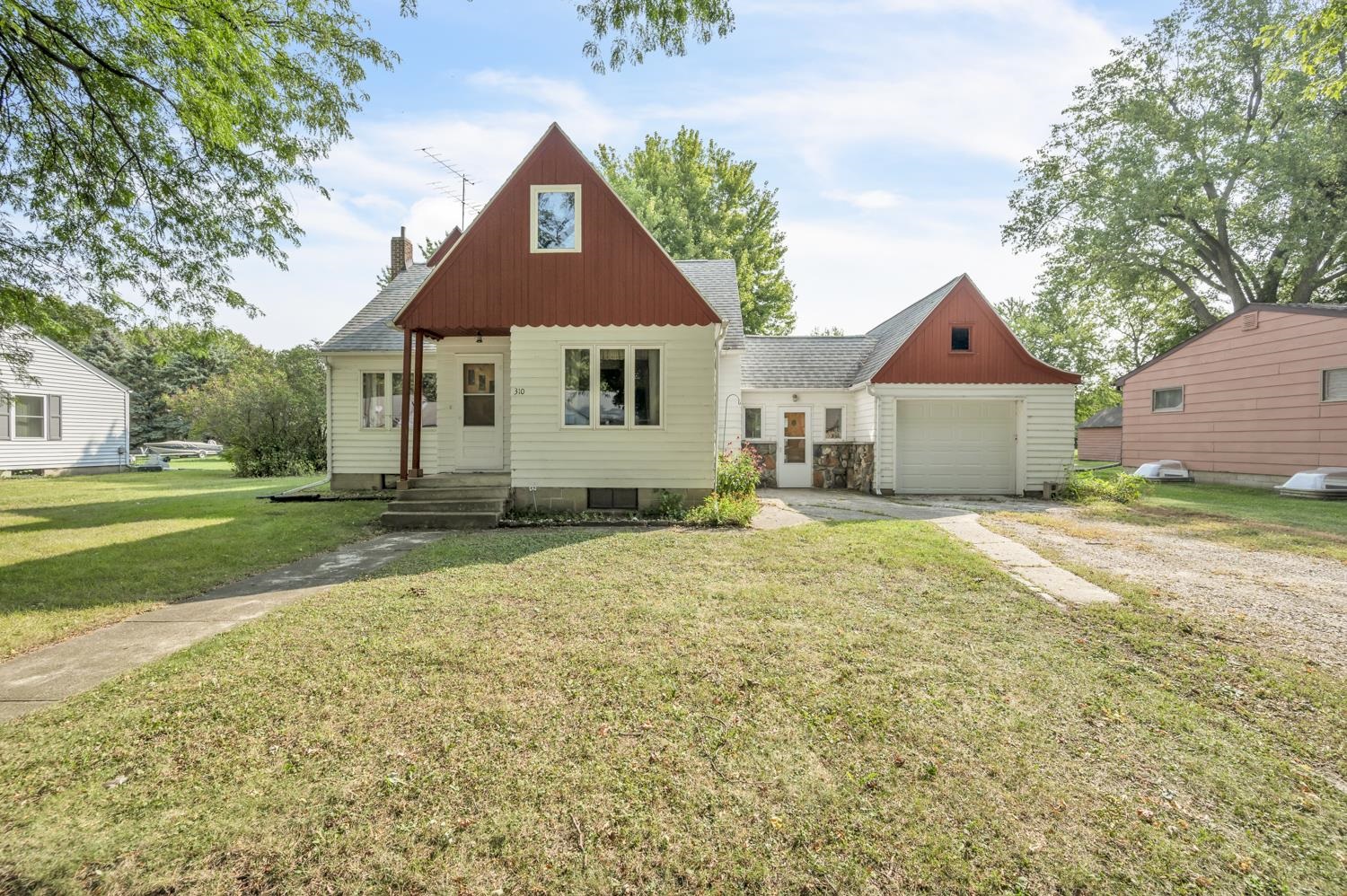 5th St, Lake Park, IA 51347
