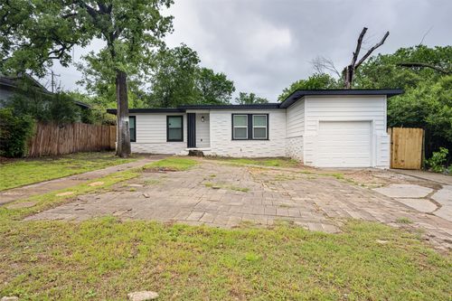 5520 Jewell Ave, Fort Worth, TX, 76112-4920 | Card Image