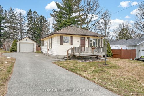 8 William St, Woodstock, ON, N4S7V6 | Card Image