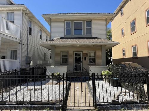 149 Beach 27th St, Far Rockaway, NY, 11691-2207 | Card Image