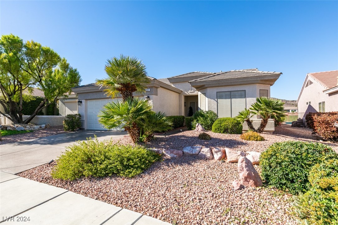 Mountain Links Dr, Henderson, NV 89012
