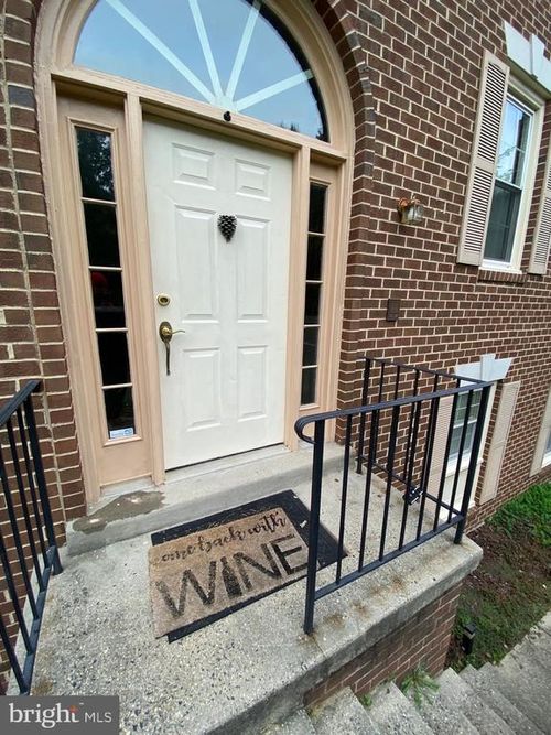7429 Salford Ct, ALEXANDRIA, VA, 22315-4739 | Card Image
