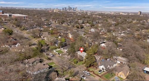 b-928 S Windomere Ave, Dallas, TX, 75208-7233 | Card Image