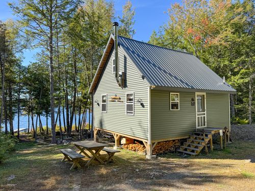 10 Crooked Pond Road, Lincoln, ME, 04457 | Card Image