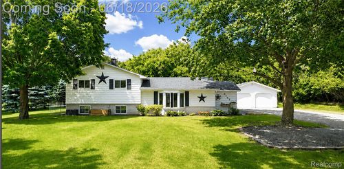 3157 N Irish Rd, Davison, MI, 48423-9582 | Card Image