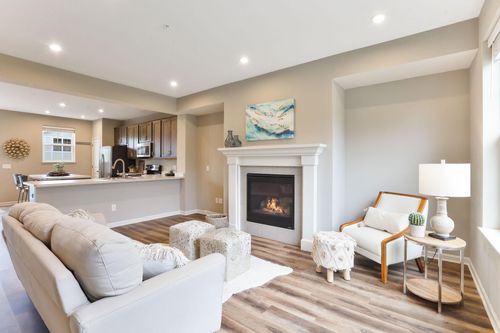 2189 Gateway Hill Rd N, North Saint Paul, MN, 55109-1776 | Card Image