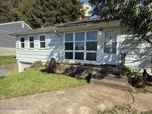 398 Atlantic Street, Astoria, OR, 97103 | Card Image