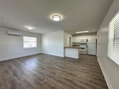 4-1411 N Dixie Hwy, Fort Lauderdale, FL, 33304 | Card Image