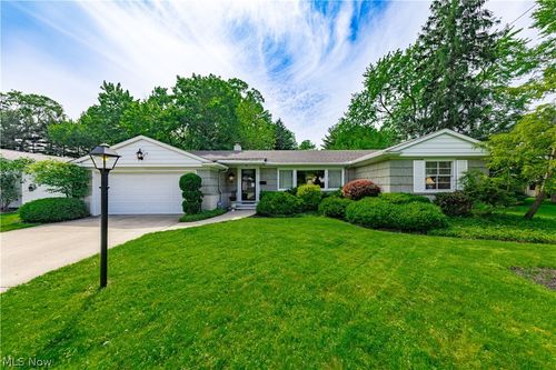 1750 Kenton Cir, Lyndhurst, OH, 44124-3045 | Card Image