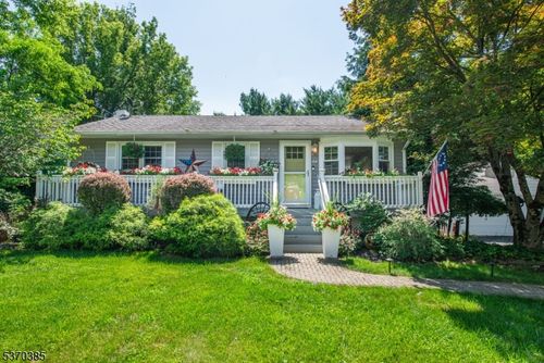 64 Mulberry St, Hamburg, NJ, 07419-1300 | Card Image