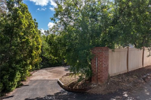 4874 Palo Dr, Tarzana, CA, 91356-4406 | Card Image