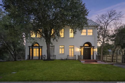 110 E Mulberry, San Antonio, TX, 78212 | Card Image