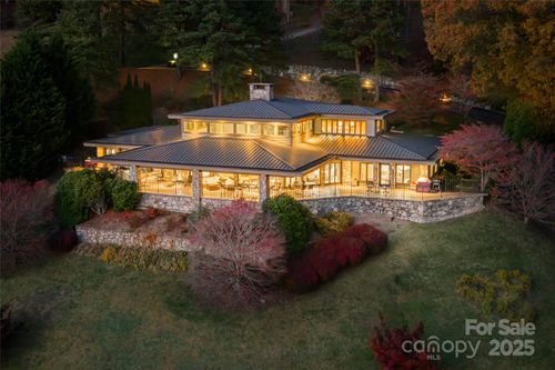 820 Laurel Ridge Dr, Waynesville, NC, 28786-8182 | Card Image