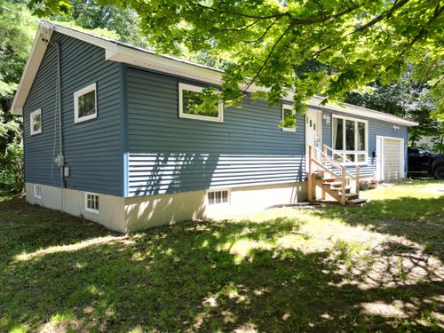 46 Edwards St, Lincoln, ME, 04457-1148 | Card Image