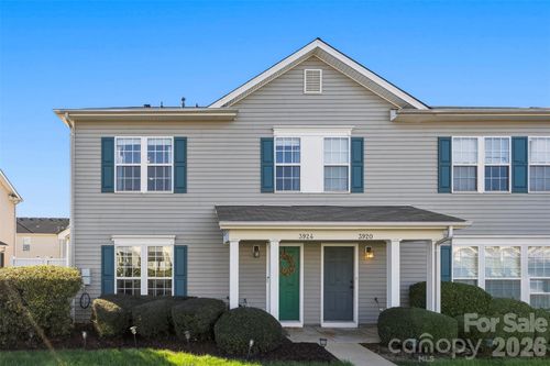 3924 Mohawk Ct, Charlotte, NC, 28215-4285 | Card Image