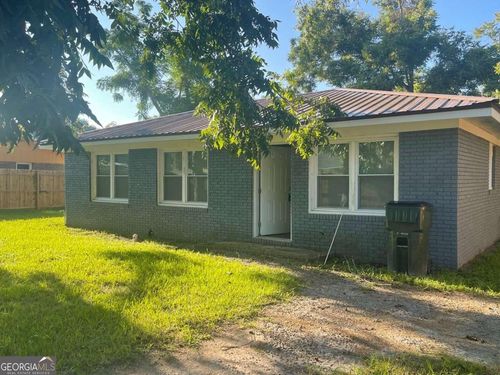 17 Young St, Hazlehurst, GA, 31539-6915 | Card Image