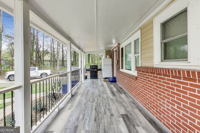 150 Burke St Se, House other with 4 bedrooms, 2 bathrooms and null parking in Marietta GA | Image 6