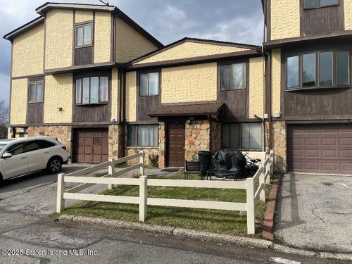 15 Parkview Loop, Staten Island, NY, 10314-1661 | Card Image