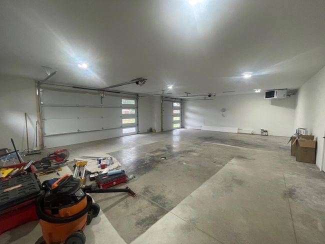 3 Stall Attached Garage | Image 20