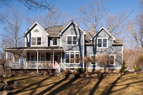 35 Peacock Rd, Rhinebeck, NY, 12572-1226 | Card Image