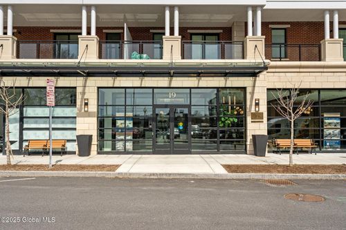 558-i-19 Washington St, Saratoga Springs, NY, 12866-4159 | Card Image