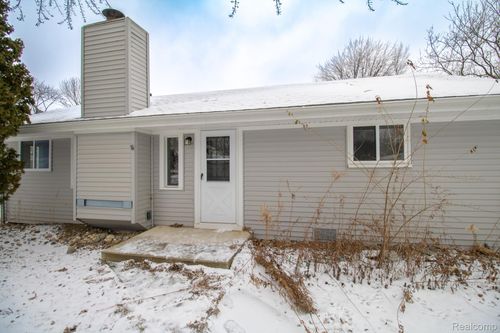 32004 Otsego St, Westland, MI, 48186-4734 | Card Image