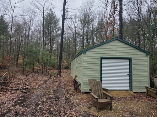 4802 E 96th St, Newaygo, MI, 49337-8662 | Card Image