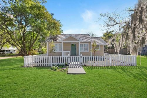 133 Lucie Ave, DELAND, FL, 32720-3918 | Card Image