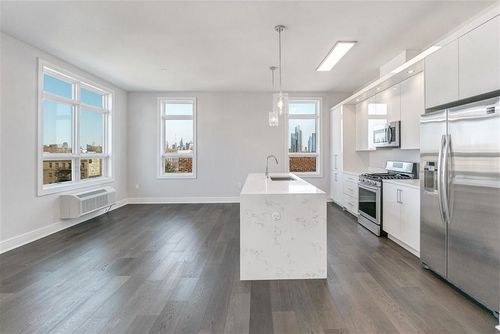 604-119 Peter St, Union City, NJ, 07087-5909 | Card Image