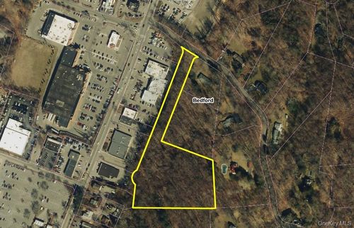 163 Green Ln, Bedford Hills, NY, 10507-1510 | Card Image
