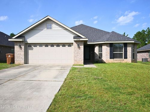 18194 Tiffany Renee Dr, Gulfport, MS, 39503-7402 | Card Image