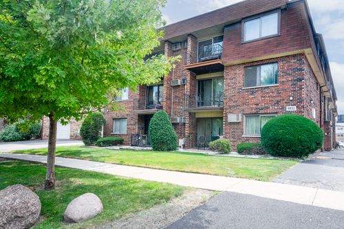 apt-5-9832 Nottingham Ave, Chicago Ridge, IL, 60415-2522 | Card Image
