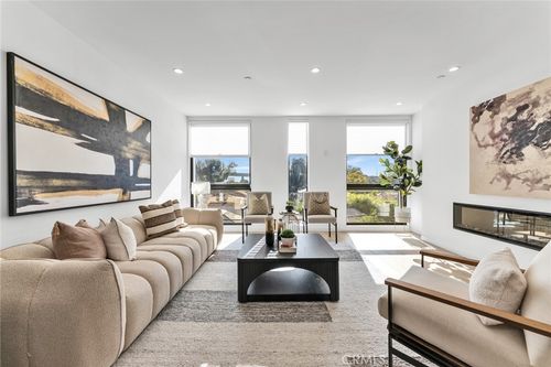 11341 Pearl St, Los Angeles, CA, 90064-3016 | Card Image