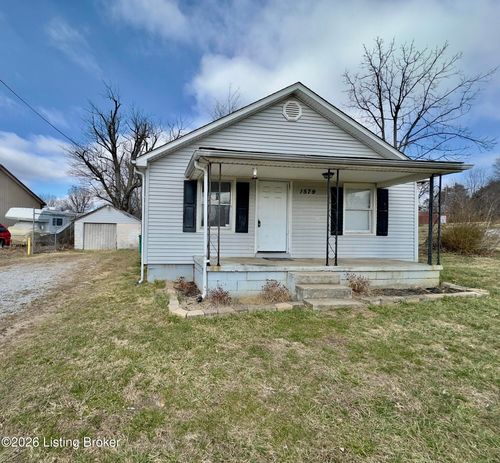 1579 W Vine St, Radcliff, KY, 40160-1947 | Card Image