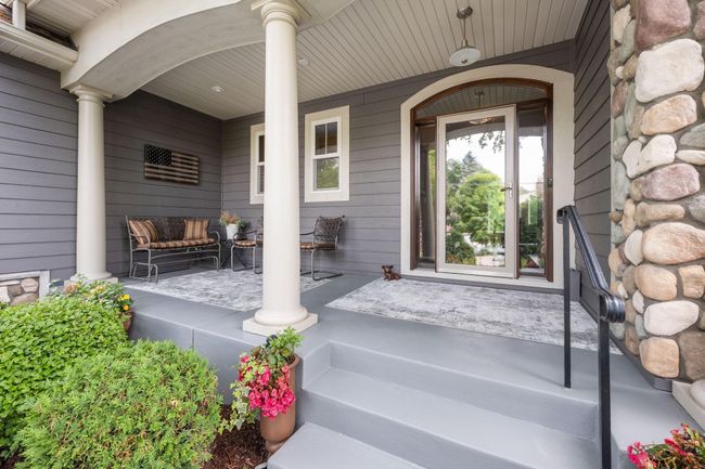4-web-or-mls-221 George St-4.jpg | Image 4
