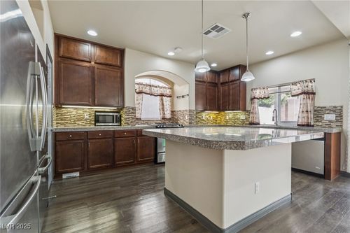 6360 Stag Hollow Ct, Las Vegas, NV, 89139-7230 | Card Image