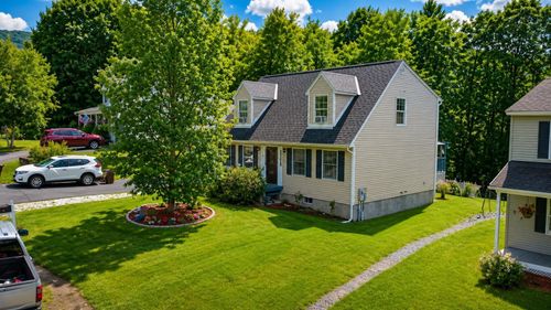 171 Garbrooke Drive, Bennington, VT, 05201 | Card Image