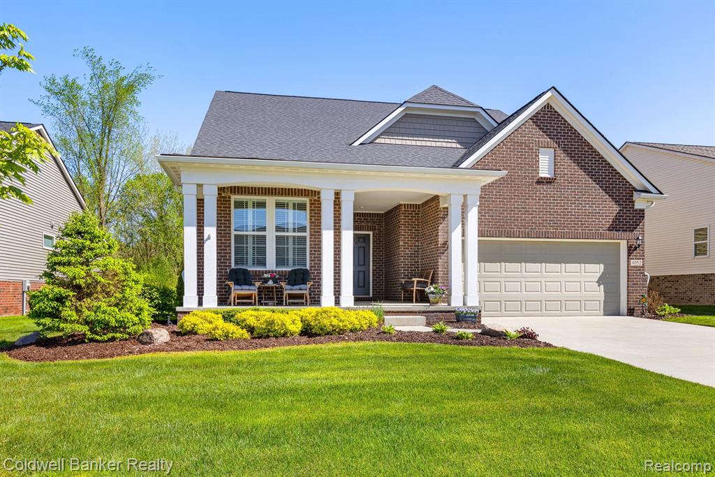 Ashdale Way, Clarkston, MI 48348