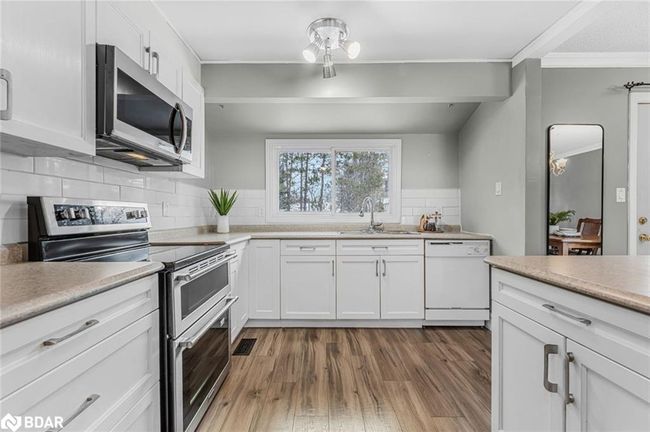 18 Princess Dr, House other with 3 bedrooms, 2 bathrooms and 6 parking in Lisle ON | Image 10