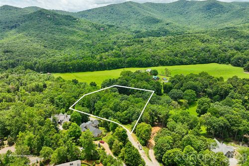 302-1545 Country View Way, Arden, NC, 28704-9117 | Card Image