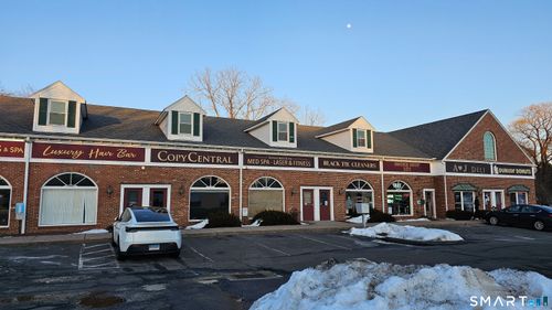 700 Poquonock Ave, Windsor, CT, 06095-2219 | Card Image