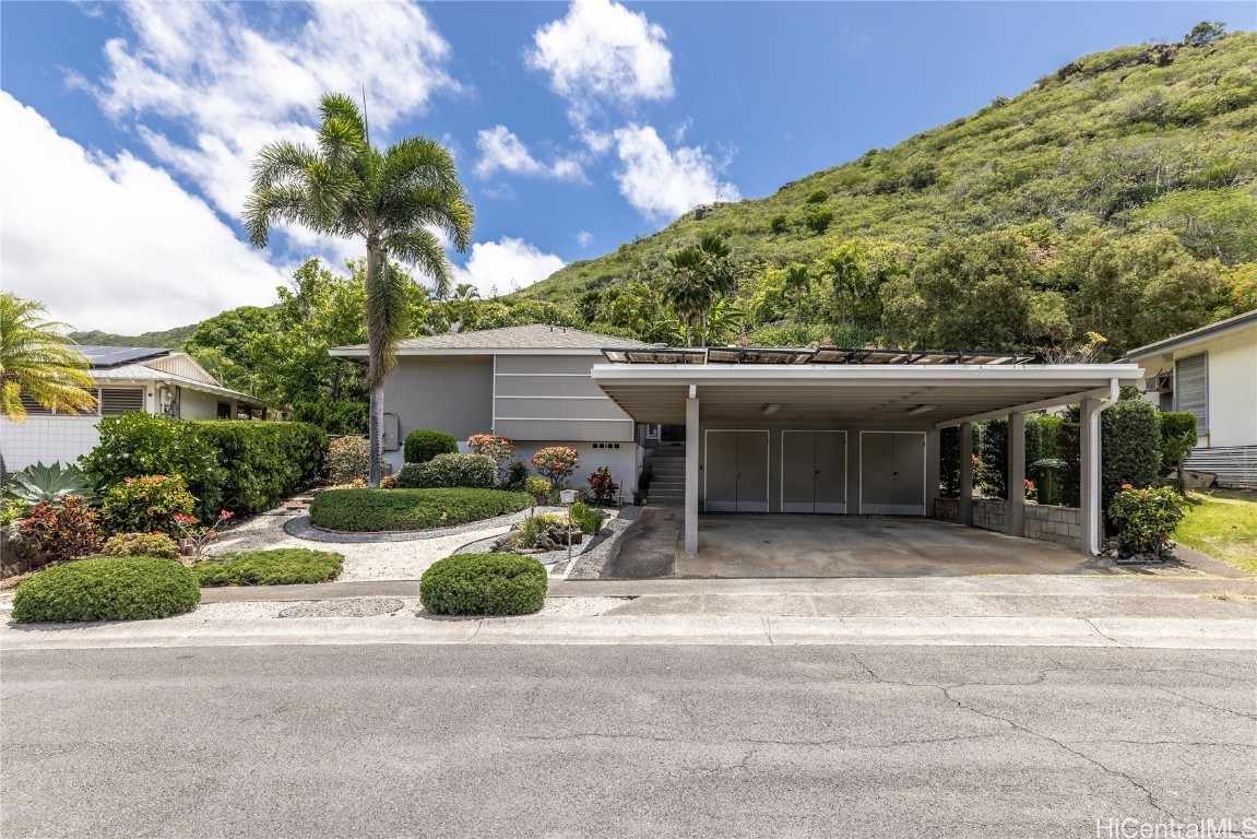 Panio St, Honolulu, HI 96821