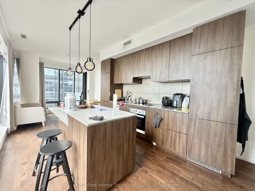 3502-5 St Joseph St, Toronto, ON, M4Y0B6 | Card Image