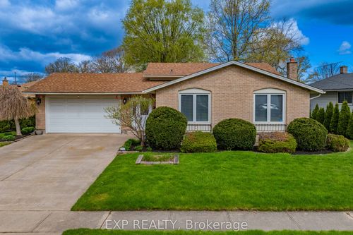 7551 Fern Ave, Niagara Falls, ON, L2G5H6 | Card Image